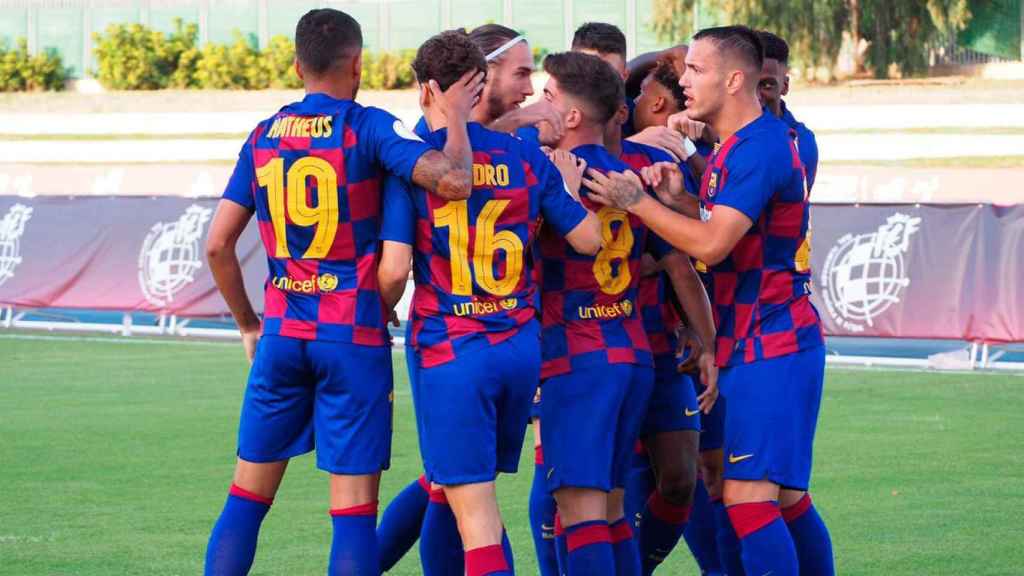 Los jugadores del Barça B, celebrando un gol en el play-off de ascenso | EFE