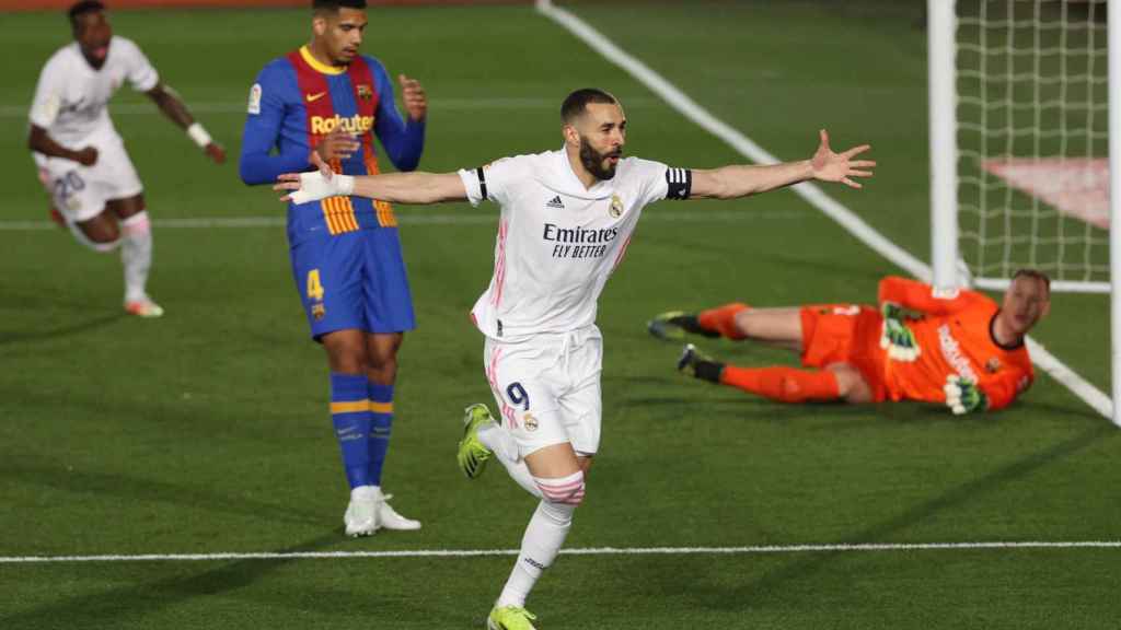 Benzema celebrando un gol contra el Real Madrid / EFE