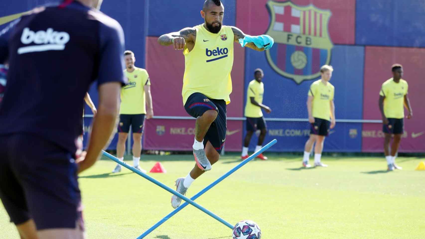 Arturo Vidal entrenando con el Barça / FC Barcelona