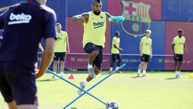 Arturo Vidal entrenando con el Barça / FC Barcelona