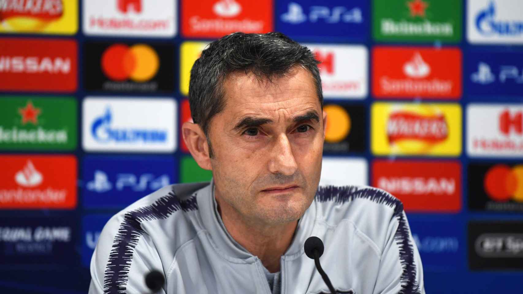 Ernesto Valverde en la previa del Liverpool-Barça / EFE