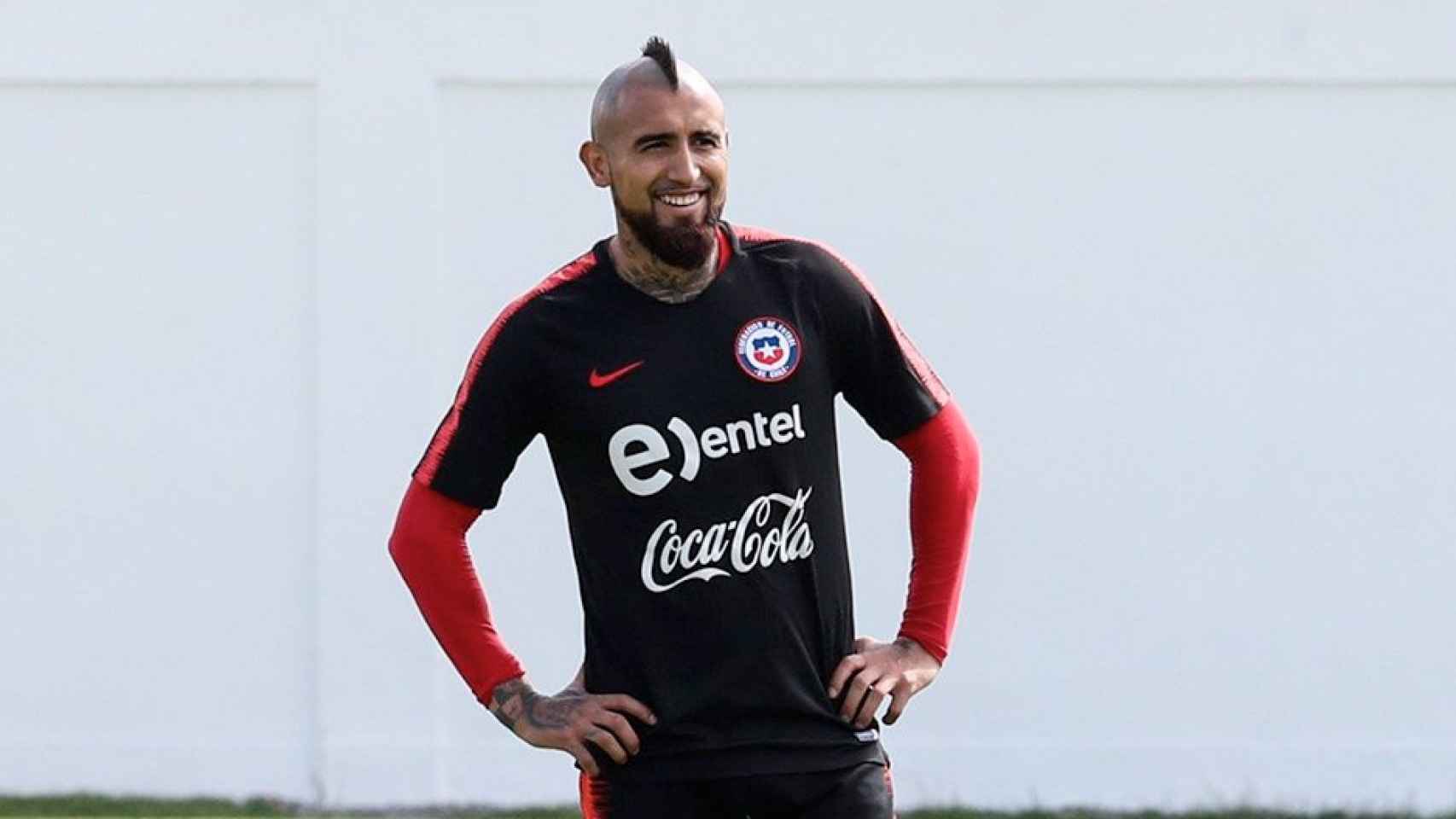 El futbolista Arturo Vidal durante el entrenamiento de la selección de Chile / EFE