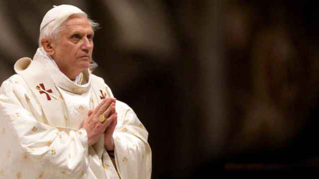 El papa emérito Benedicto XVI, en un acto público / EFE