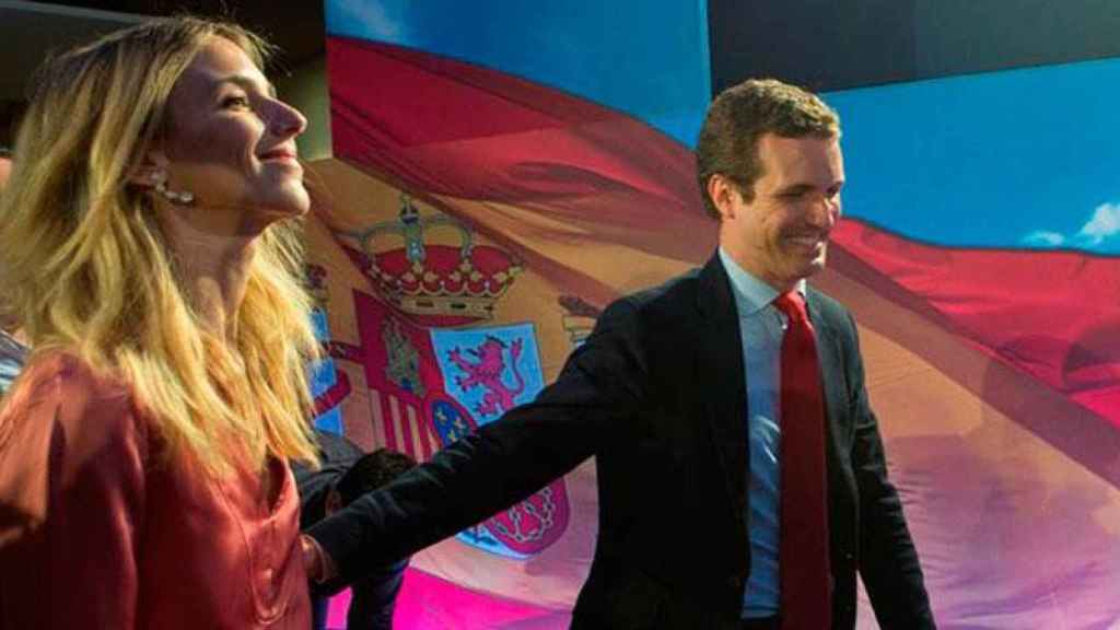 Cayetana Álvarez de Toledo y Pablo Casado en un acto de la derecha del PP durante la campaña del 28A / EFE