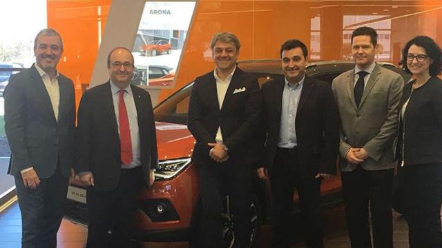 Reunión de la cúpula del PSC con la dirección de Seat en la factoría que la empresa tiene en Martorell / CG