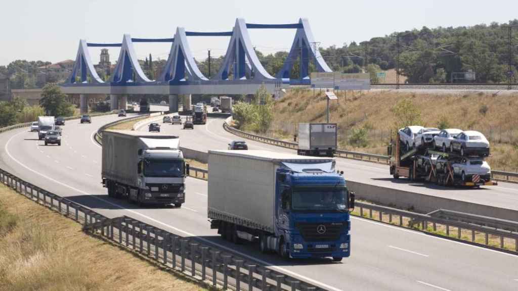Tráfico se muestra insatisfecho porque algunos camiones se saltaron las restricciones en la operación salida / EUROPA PRESS