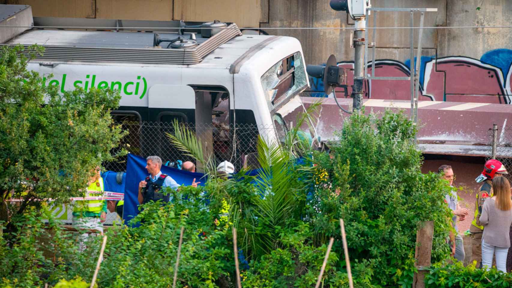 Imagen del accidente mortal de un tren de FGC en Sant Boi de Llobregat (Barcelona) / EP