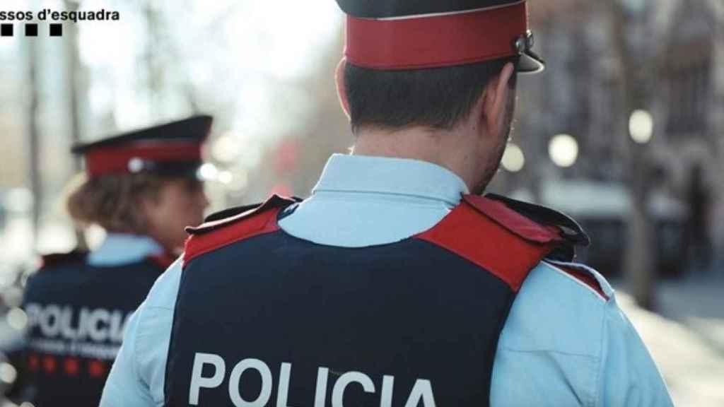 Agentes de Mossos d'Esquadra, en una imagen de archivo. Santa Coloma / @MOSSOS (TWITTER)