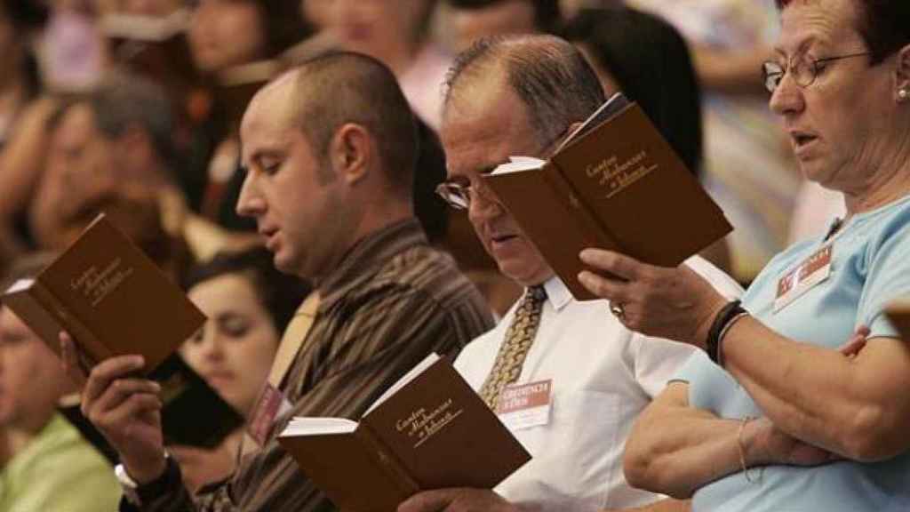 Miembros de los Testigos de Jehová, en una asamblea en Madrid / CG