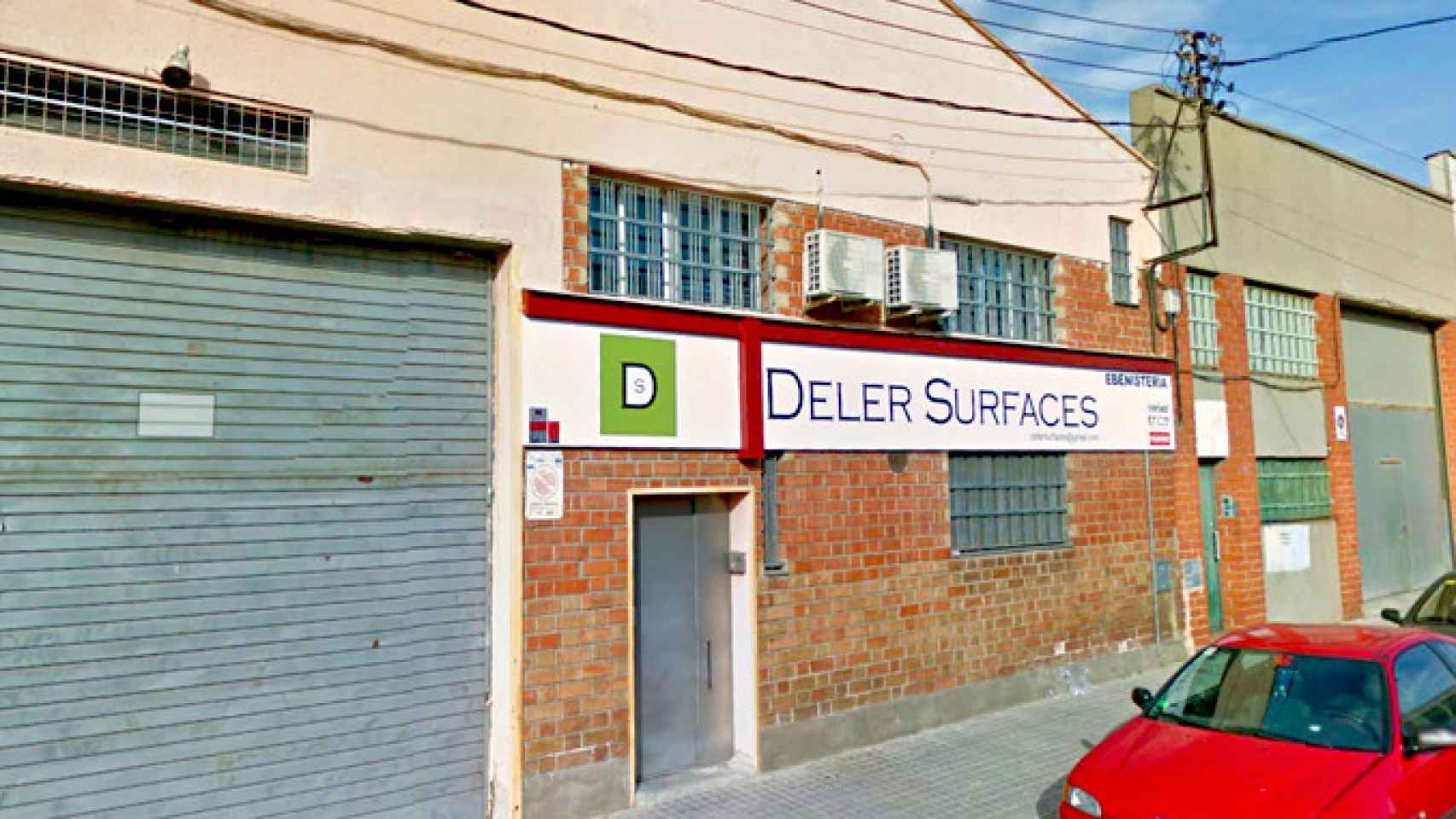 Deler Surfaces i Ebenisteria, productora de carpintería y estructuras de madera de Sabadell / CG