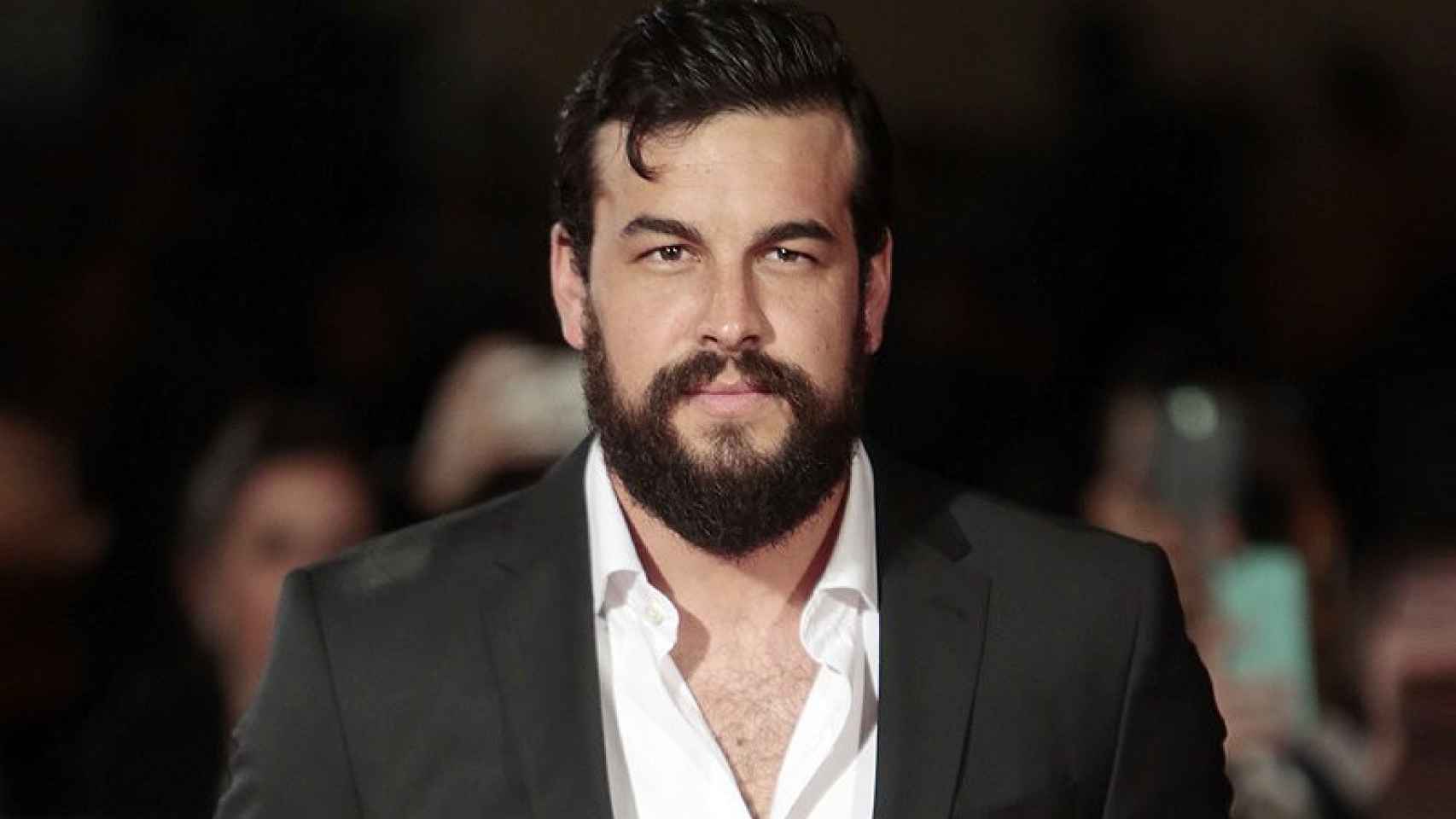 Mario Casas en el Festival de Cine de Málaga con sus kilos de más