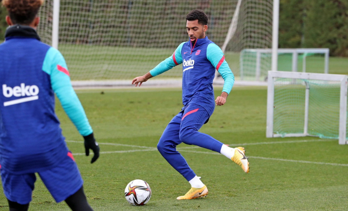 Matheus Fernandes entrenando con el Barça / FC Barcelona