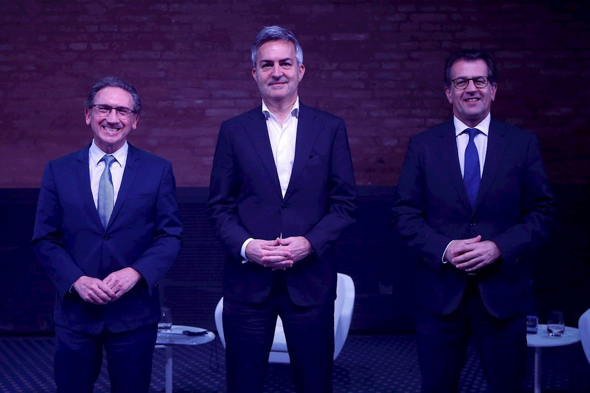 Jaume Giró, Víctor Font y Toni Freixa en un debate / EFE