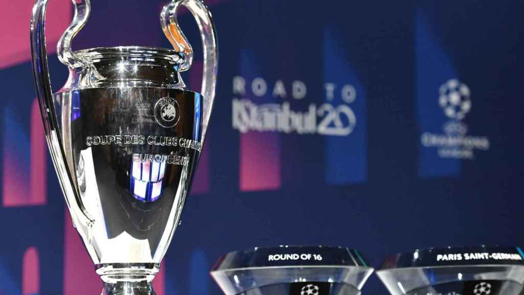 Imagen de archivo del trofeo de la Champions League / EFE