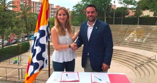 Álex Pastor, exalcalde de Badalona, junto a Aïda Llauradó, nueva alcaldesa accidental del municipio / EP