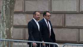 Sandro Rosell (izq.), junto a su abogado / EP