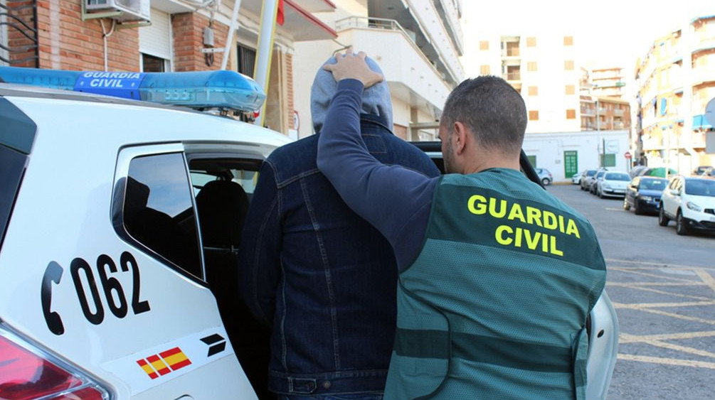 El presunto ladrón habría viajado desde Reus (Tarragona) hasta Alcañiz (Teruel) para cometer el robo / GUARDIA CIVIL