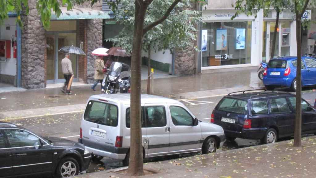 Lluvia y nubes en Cataluña en la víspera de Sant Jordi / EUROPAPRESS