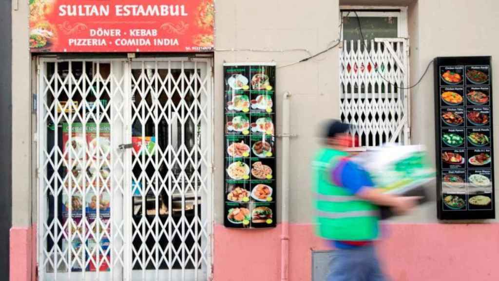 Un restaurante de Barcelona cerrado por el covid