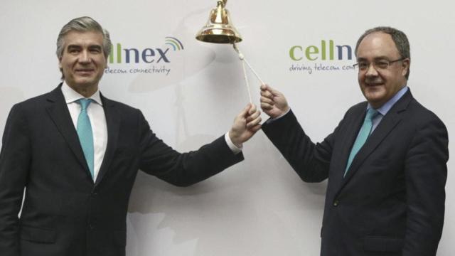 El presidente de Cellnex, Francisco Reynés (izquierda), y el consejero delegado, Tobías Martínez (derecha)