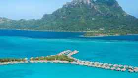 Uno de los hoteles más lujosos del mundo / Site Oficial The St. Regis Bora Bora Resort