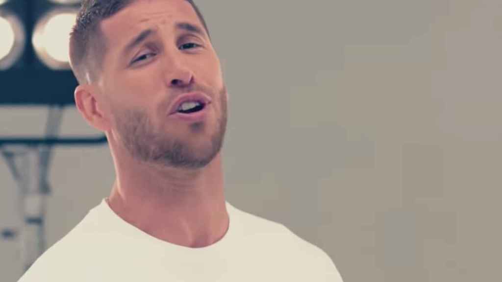 Sergio Ramos cantando junto a Demarco Flamenco / YOUTUBE