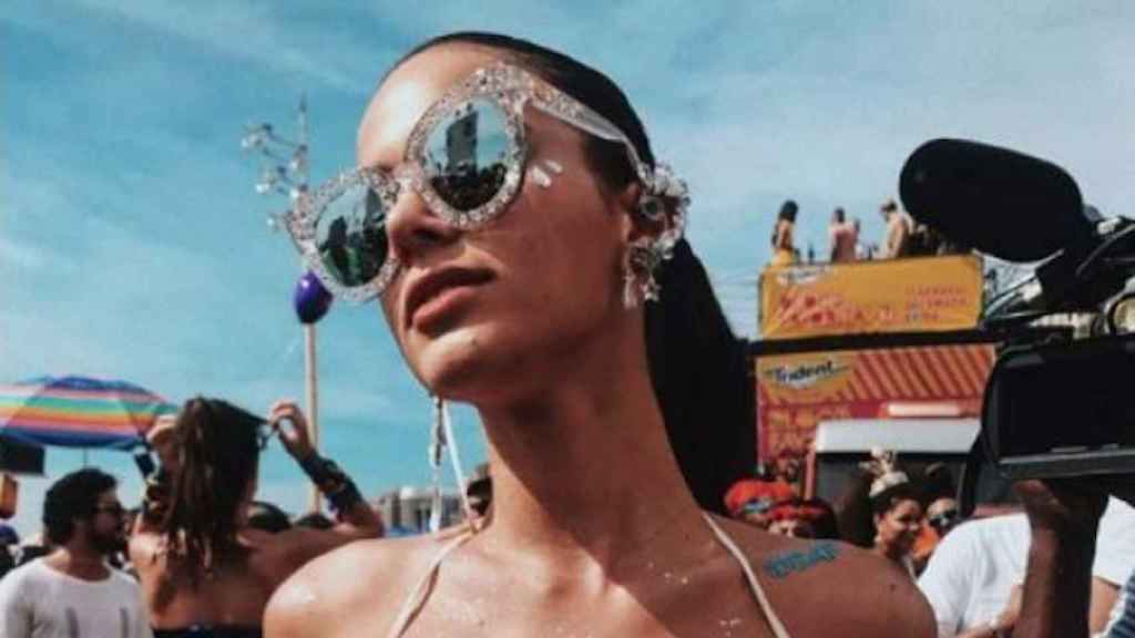 Una foto de Bruna Marquezine con su disfraz de Carnaval