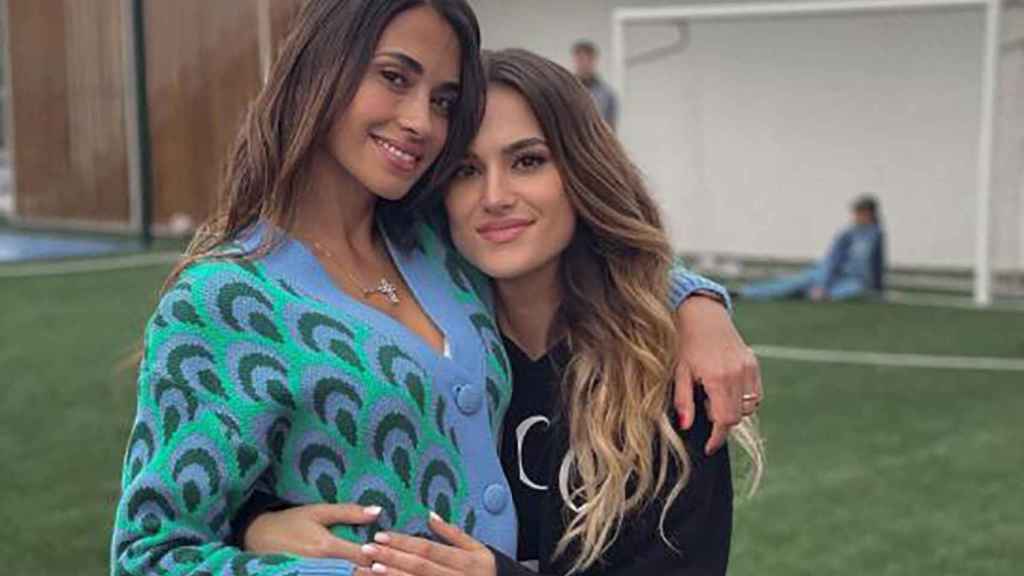 Antonela Roccuzzo y Elena Galera, juntas en el cumpleaños de la argentina / INSTAGRAM