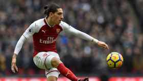 Una foto de archivo de Héctor Bellerín en un partido con el Arsenal / EFE