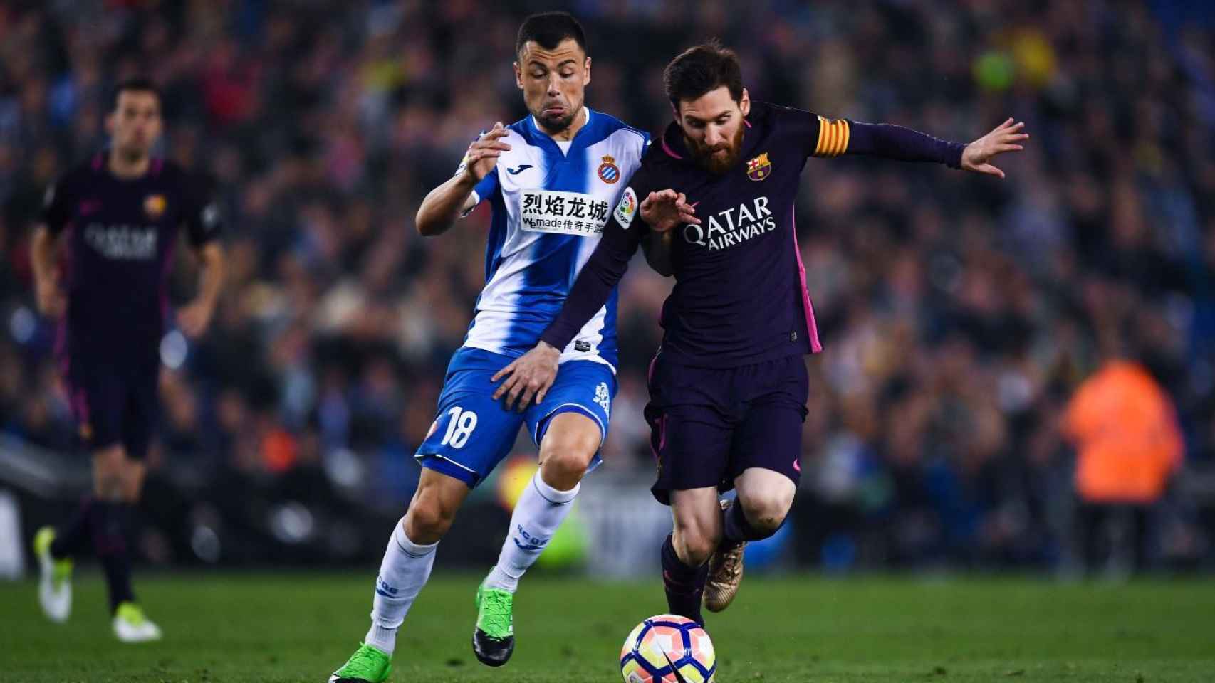 Una foto de archivo de Leo Messi durante un partido contra el Espanyol / EFE