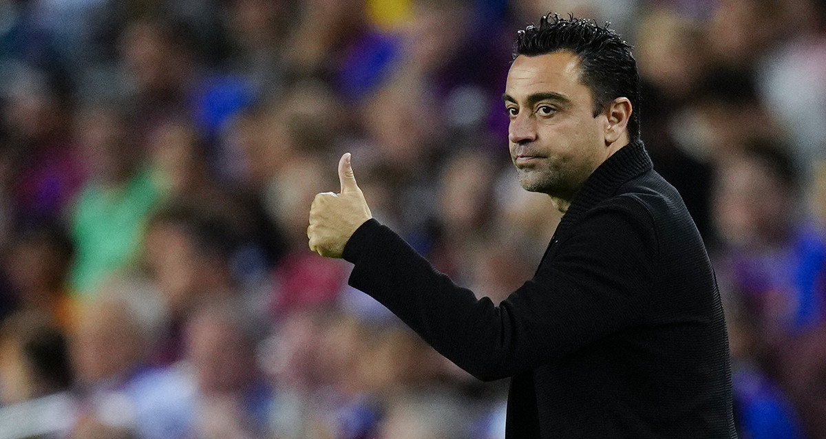 Xavi Hernández, dando indicaciones, en el partido del Barça contra el Celta / EFE