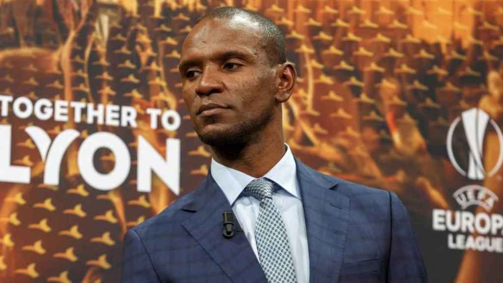 Eric Abidal representa al Barça en un torneo de la Champions / EFE