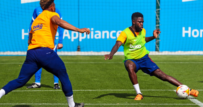 Samuel Umtiti, la gran novedad del Barça en la sesión de entrenamiento / FCB