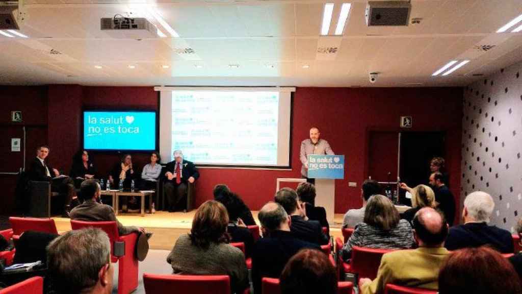 El acto 'La Salud no es toca', celebrado ayer en Barcelona, a la que acudió la plana mayor de la Consejería / TWITTER