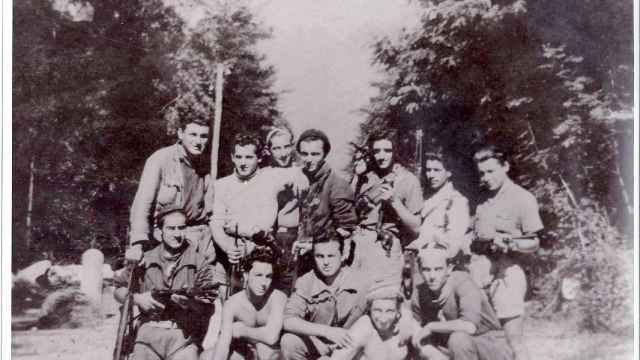Un grupo de partisanos de la División Alpina / VIGNA1990
