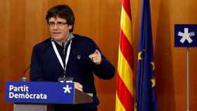 El presidente de la Generalitat, Carles Puigdemont, durante su intervención ante el consell nacional del PDeCat, poco después de que la CUP anunciara que darán apoyo a los Presupuestos de la Generalitat de 2017, aunque con la condición de que se celebre e