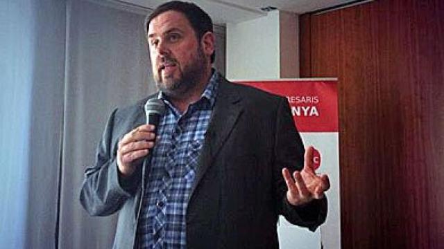 El líder de ERC, Oriol Junqueras, durante su intervención de este lunes en un almuerzo-coloquio con jóvenes empresarios