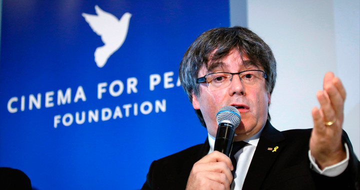 Carles Puigdemont, 'expresident' catalán, prófugo de la justicia, en un acto público / EFE