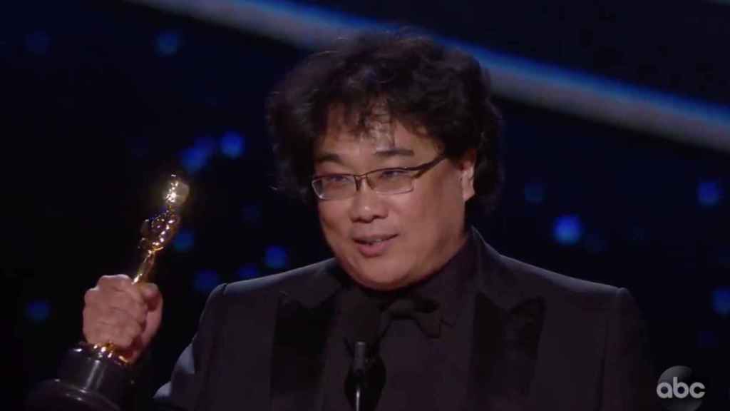 El director Bong Joon Ho gana cuatro Oscar con 'Parásitos' / TWITTER