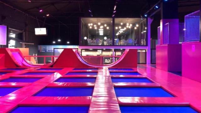 Camas elásticas en el centro de salting de Granollers / Site Oficial Salting