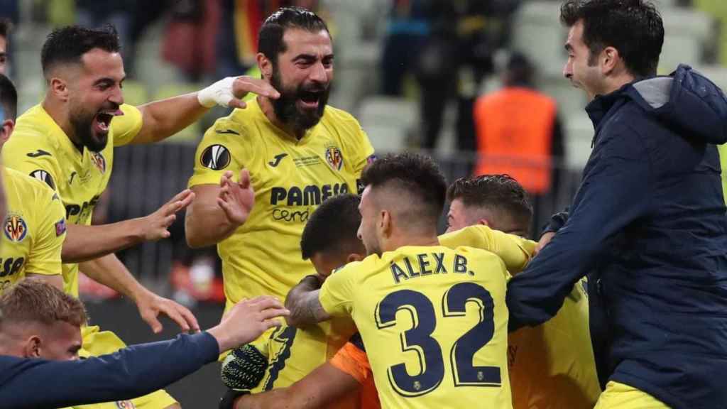 El Villarreal celebra la Europa League / EFE