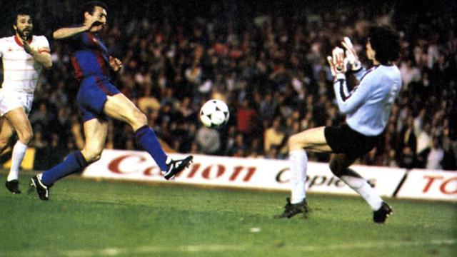 Gol de Quini en la final de la Recopa de 1982 / EFE