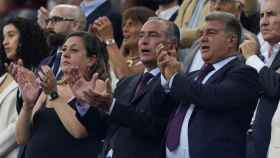 Joan Laporta, en el palco del Camp Nou antes del Gamper / EFE