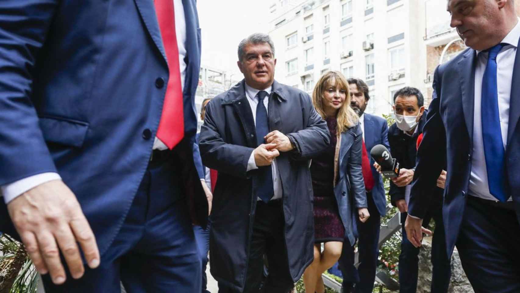 Joan Laporta, presidente del Barça, durante la comida de directos en la previa del clásico / EFE