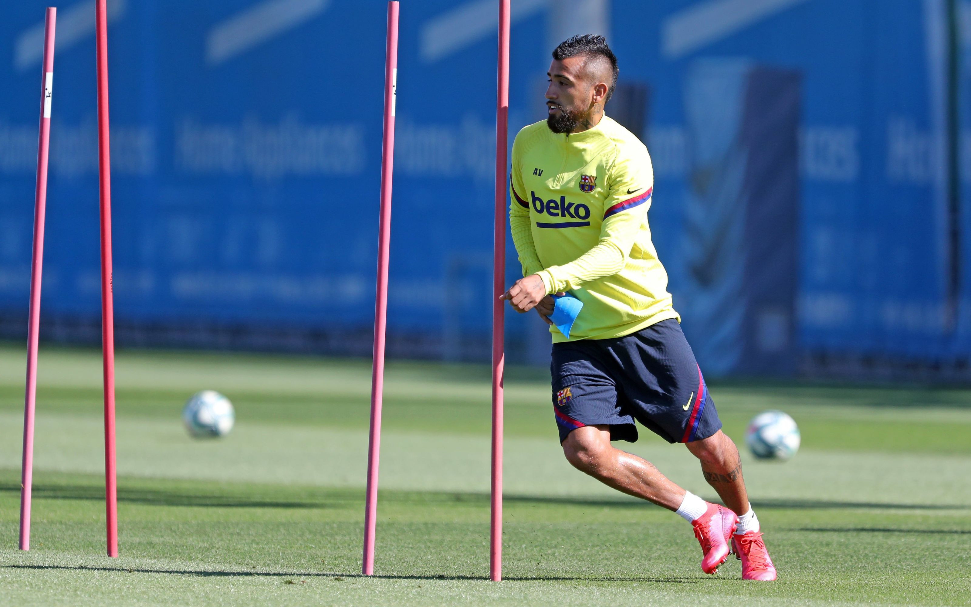 Arturo Vidal entrenando con el Barça / FC Barcelona