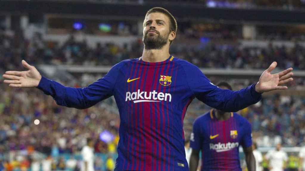 Gerard Piqué celebra un gol al Real Madrid el curso pasado / EFE