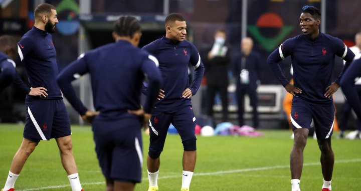 Benzema, Mbappé y Pogba entrenando en la previa de la final de la UEFA Nations League / EFE