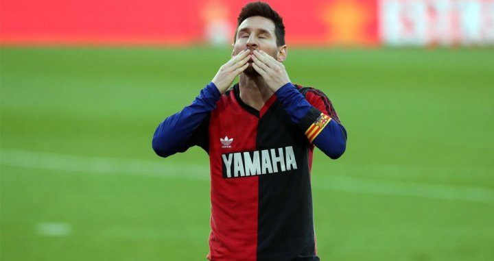 Messi, en su homenaje a Maradona tras marcar contra el Osasuna / FC Barcelona