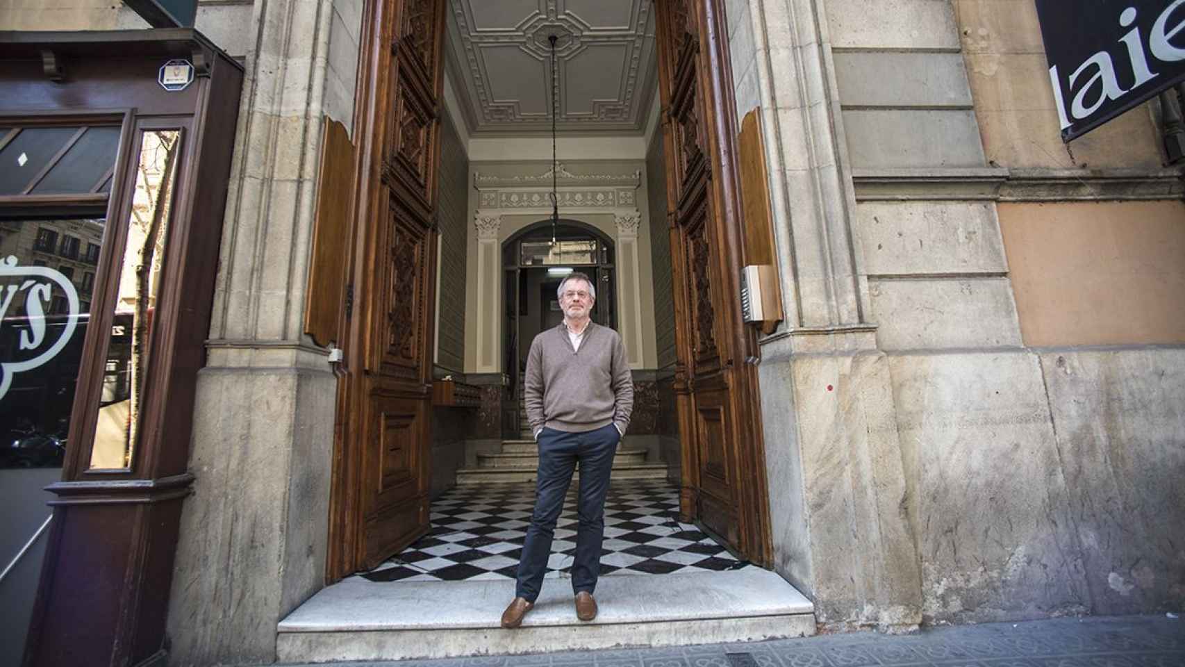 Lluís Morral: Los lectores creen más en los libreros que los editores