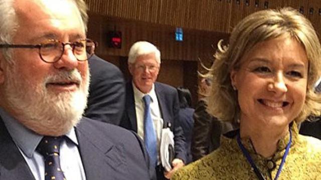 Isabel García Tejerina, junto al ex ministro de Agricultura y candidato 'popular' a las europeas, Miguel Arias Cañete